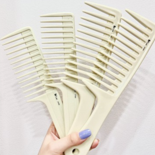 Lược chải tóc rối răng thưa bản to - chất nhựa cứng cao cấp hiệu Lax